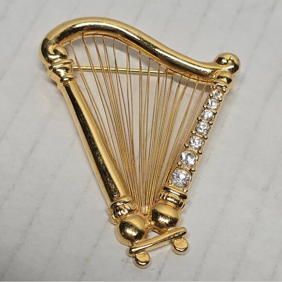Signed Monet Gold Tone Harp Music Instrument Rhinestone Spinneret Brooch 2-1/8” - Picture 1 of 7